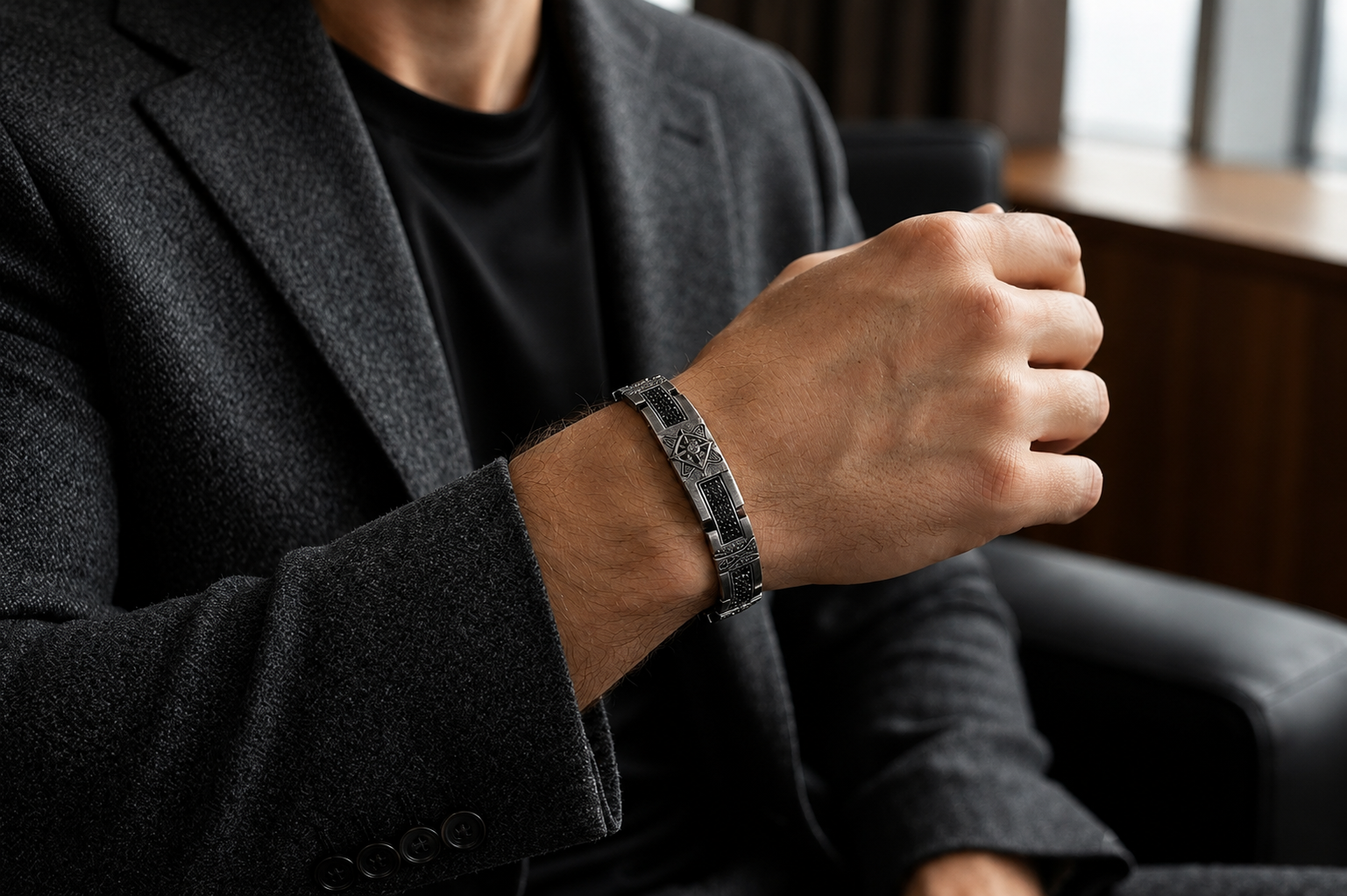Praise Jewels Meteor Bracelet worn by a man in 925 sterling silver with natural black spinel